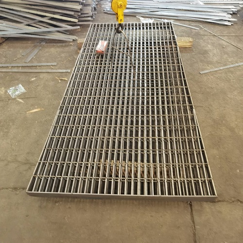 鋼格柵鋼格板G403/30/100：防滑、防腐與高強(qiáng)度