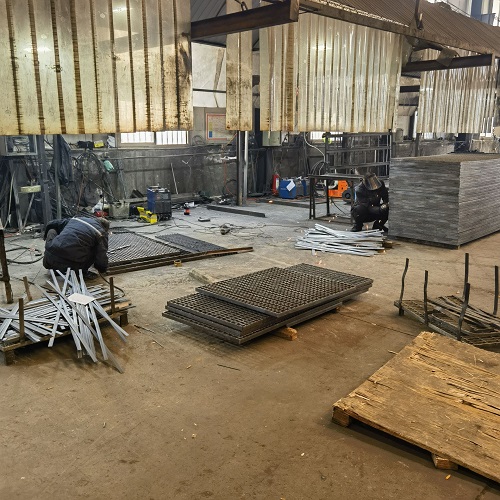 異形鋼格板鋼格柵提升港口運輸?shù)陌踩? /> 
</p>
5.
<h2>
	<strong><a href=