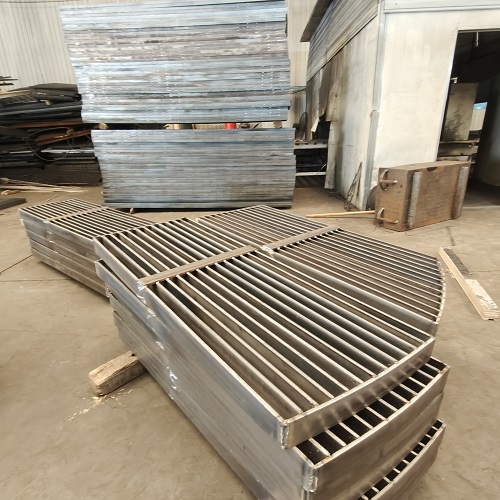 平臺鋼格柵板：長效耐用的理想選擇