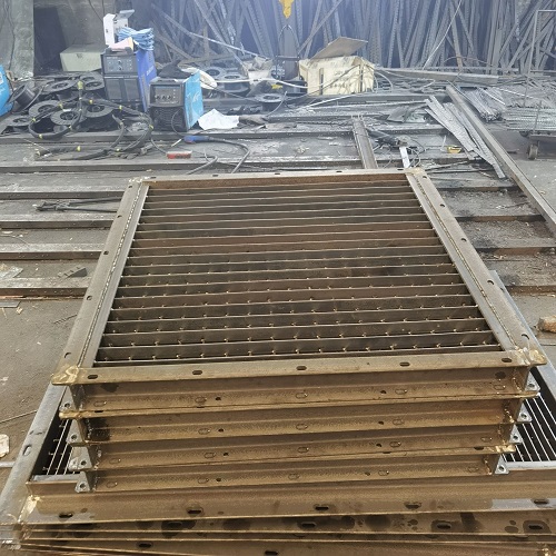 污水處理廠鋼格柵的特點與優(yōu)勢