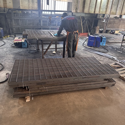 這些高端項(xiàng)目都在用鋼格柵板，你知道嗎