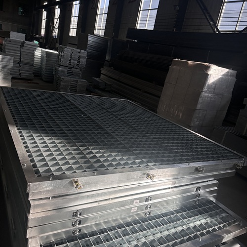 鋼格板選型別只看價(jià)格，這4個(gè)硬指標(biāo)才關(guān)鍵